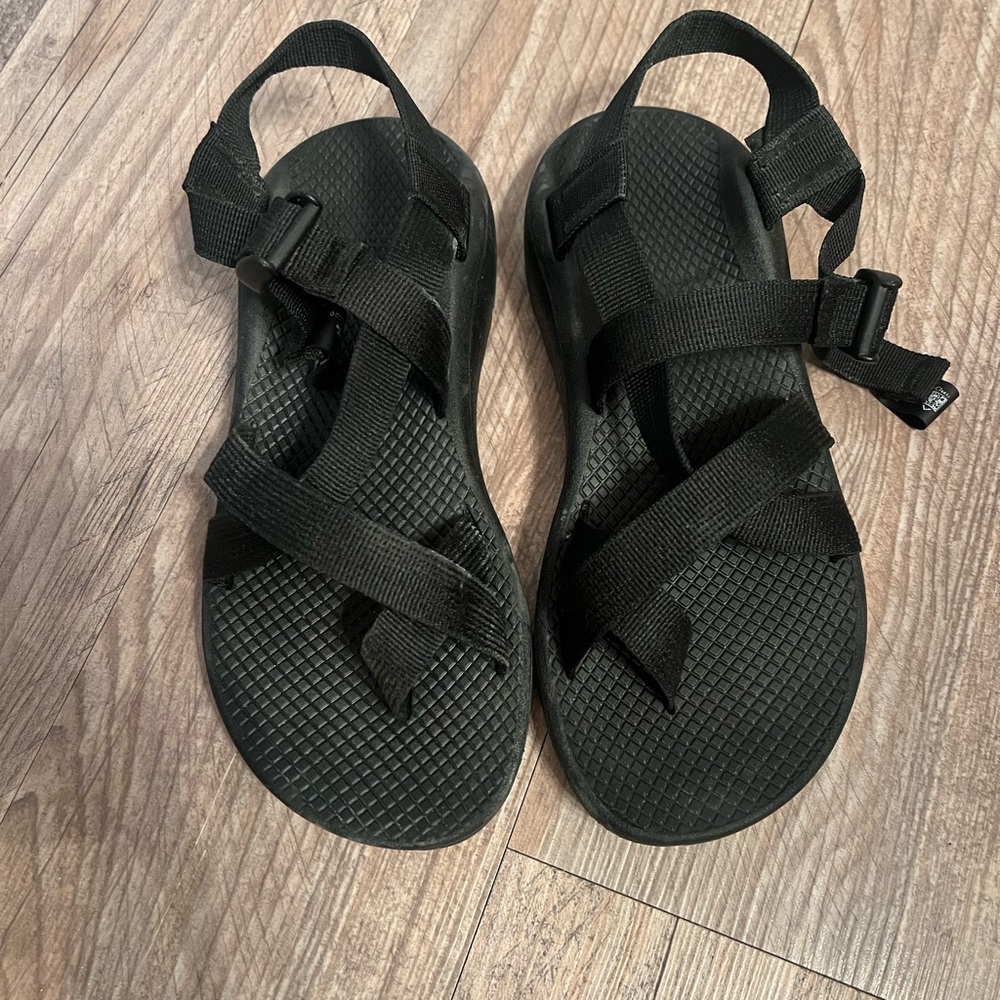 Woman’s size 8, all black Chaco sandals